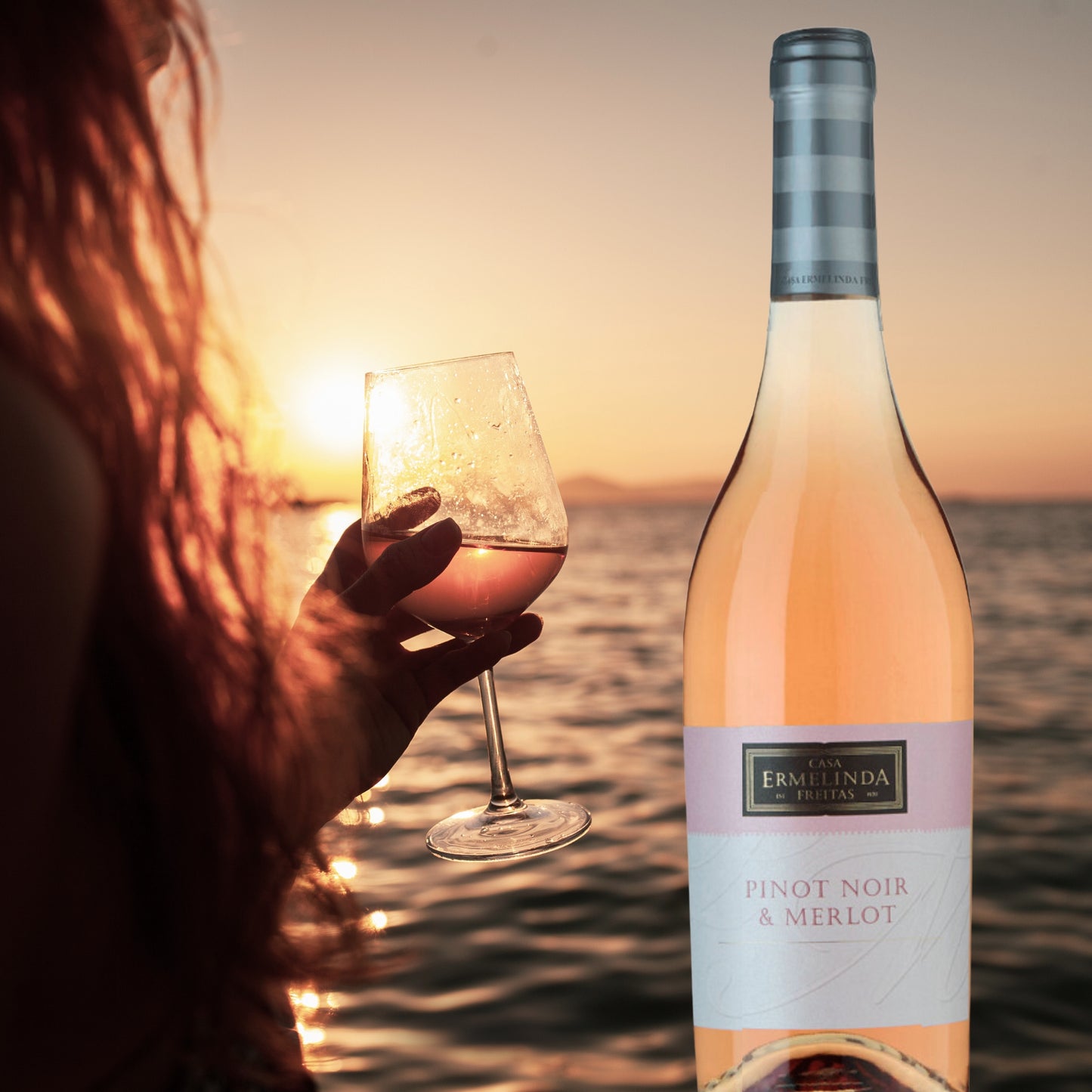 Flasche Dona Ermelinde Pinot Noir & Merlot Rosé, ein Roséwein aus dem Hause Casa Ermelinda Freitas.