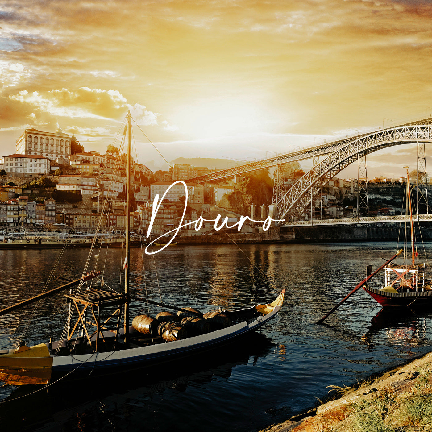 Rabelo, traditionelle Boote auf dem Douro Fluss im Hafen von Porto.
